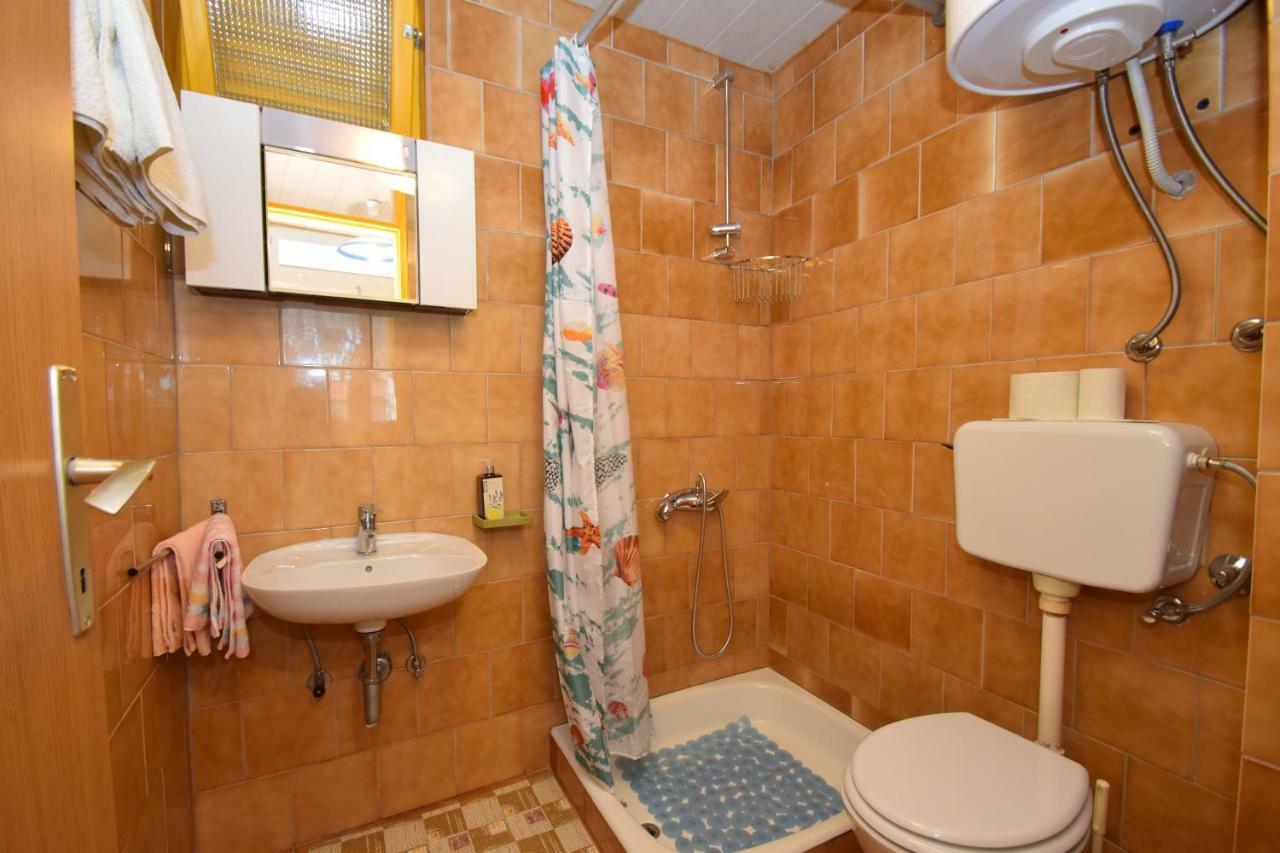Kata Apartment