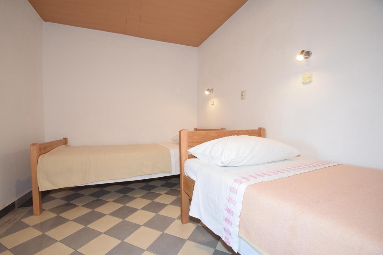 Kata Apartment